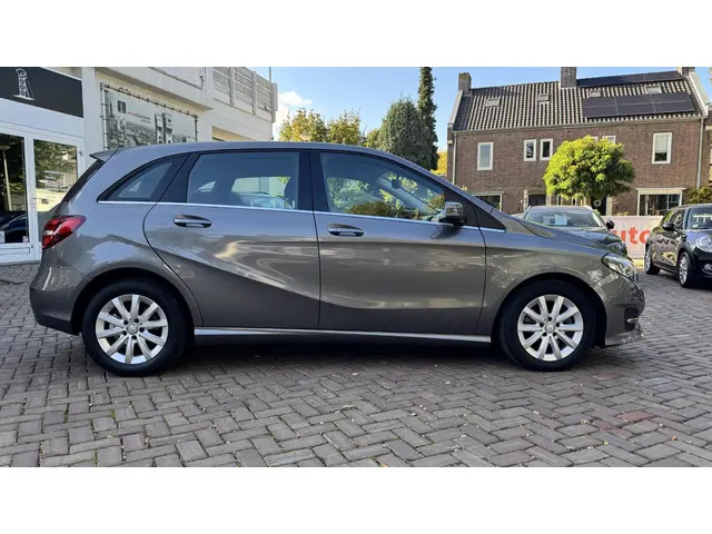 Mercedes-Benz B-Klasse 180 Ambition 2016 Benzine 6