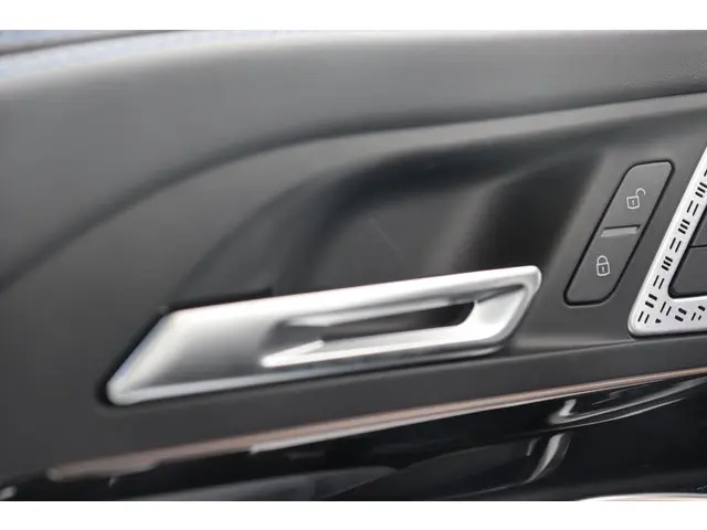 BMW X1 xDrive25e 2025 Hybride Benzine 37