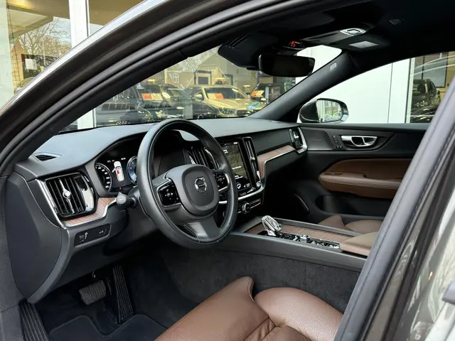 Volvo V60 B5 Inscription Aut. 2020 Benzine 29