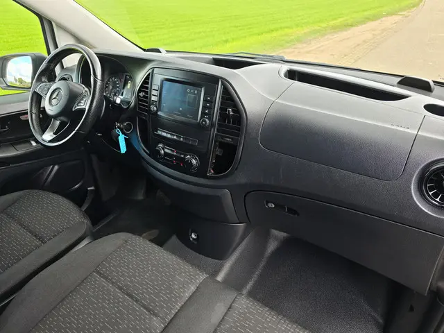 Mercedes-Benz Vito 116 CDI Lang L2 H1 2022 Diesel 14