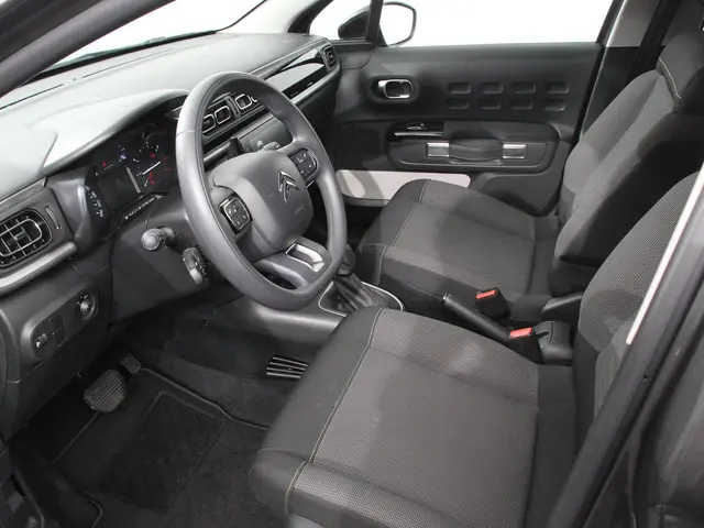 Citroën C3 1.2 PureTech 110pk Automaat Max 2024 Benzine 9