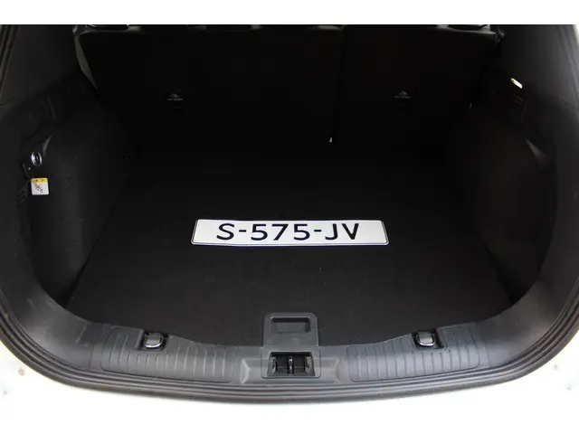 Ford Kuga 2.5 PHEV ST-Line X 2023 Hybride Benzine 21