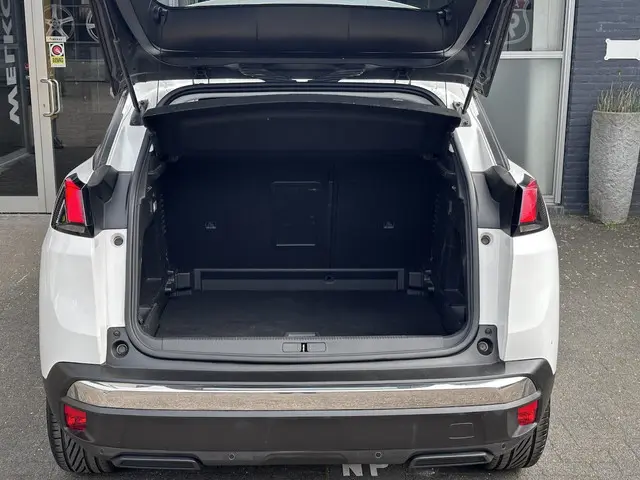 Peugeot 3008 1.2 PureTech Allure 2017 Benzine 6