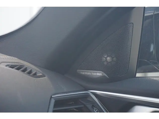 BMW 4 Serie Coupé 420i 2024 Benzine 15