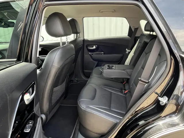 Kia e-Niro ExecutiveLine 64 kWh 2019 Elektrisch 23