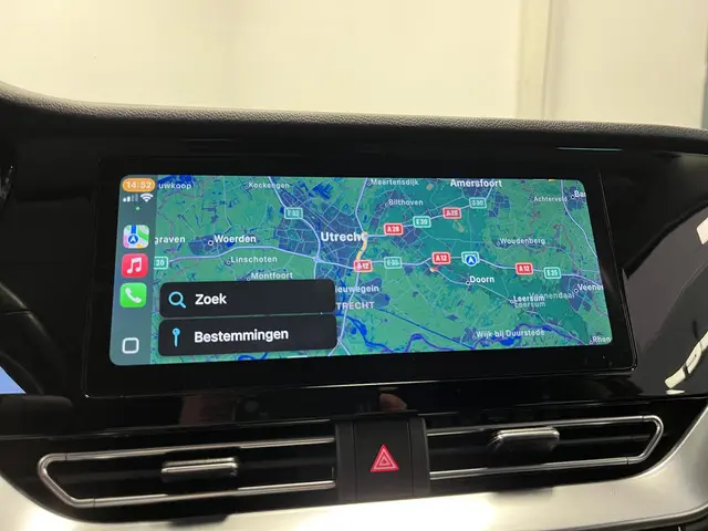 Kia e-Niro ExecutiveLine 64 kWh 2020 Elektrisch 22