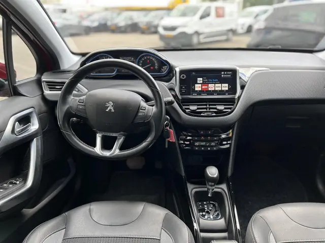 Peugeot 2008 1.2 PureTech Allure 2019 Benzine 10