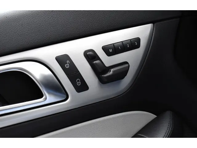 Mercedes-Benz SLK 200 2012 Benzine 18