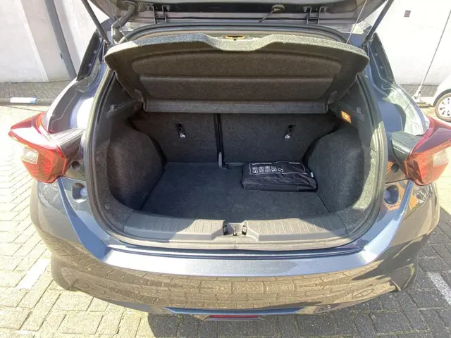 Nissan Micra 1.0L Acenta 2017 Benzine 12