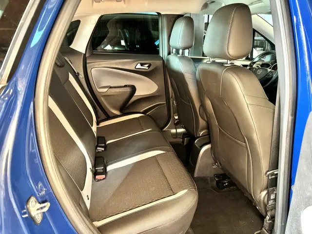 Opel Crossland X 1.2 Turbo Innovation blauw 2019 Benzine 11
