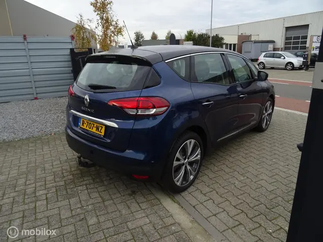 Renault Scénic TCe 130 Intens 2018 Benzine 6