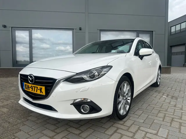 Mazda 3 2.0 GT-M // SEDAN // Leer // Navi // PDC // LED // 2016 Benzine 1