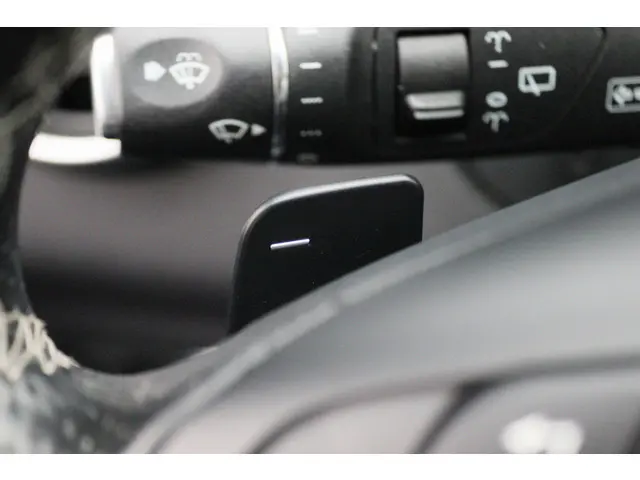 Mercedes-Benz GLA 180 Ambition Automaat 2015 Benzine 34