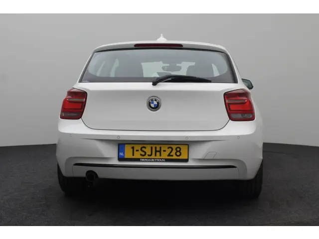 BMW 1 Serie 114i EDE Executive 2013 Benzine 12