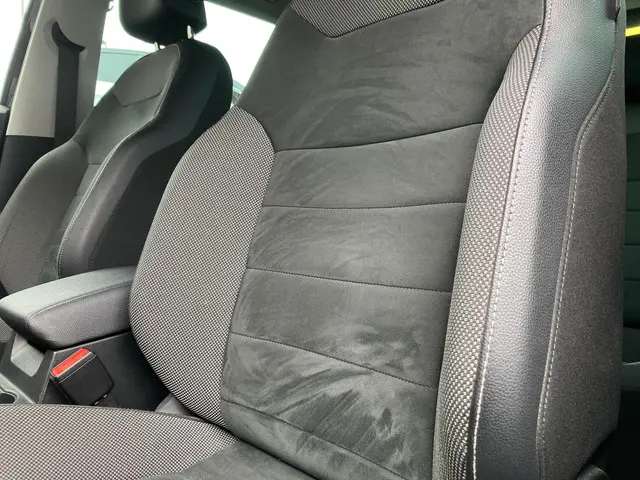 SEAT Ateca 1.5 TSI 2019 Benzine 48