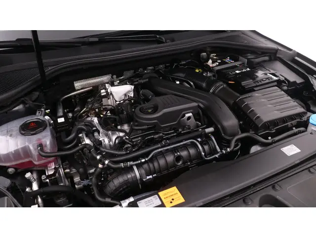 Audi A3 Sportback 30 TFSI S-Line edition 2025 Benzine 24