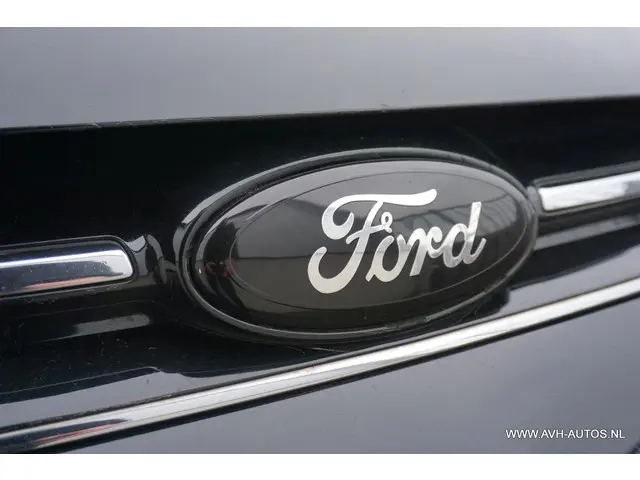 Ford C-MAX 1.0 Titanium 2014 Benzine 9