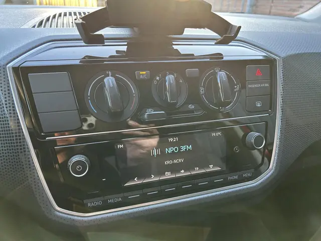Volkswagen up! Sound Airco/Lmv/Pr-Glass 2018 Benzine 10