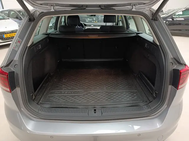 Volkswagen Passat Variant 1.5 TSI Business 2021 Benzine 9
