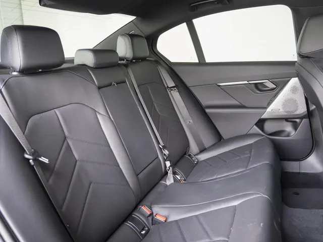 BMW 5 Serie Sedan 520i 2025 Benzine 10