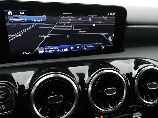 Mercedes-Benz A-Klasse 180 Business Line 2023 Benzine 14