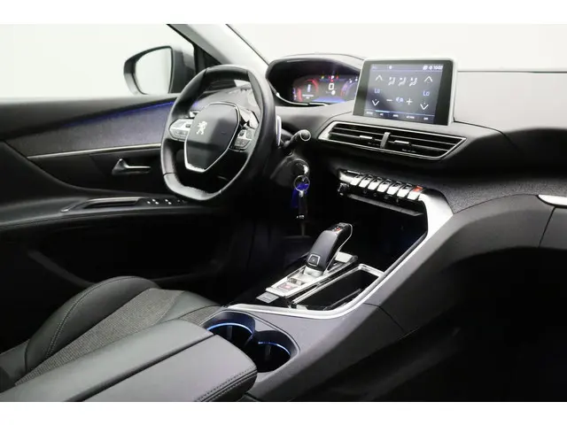 Peugeot 5008 1.2 PureTech Blue Lease Premium 2020 LPG/Gas 22