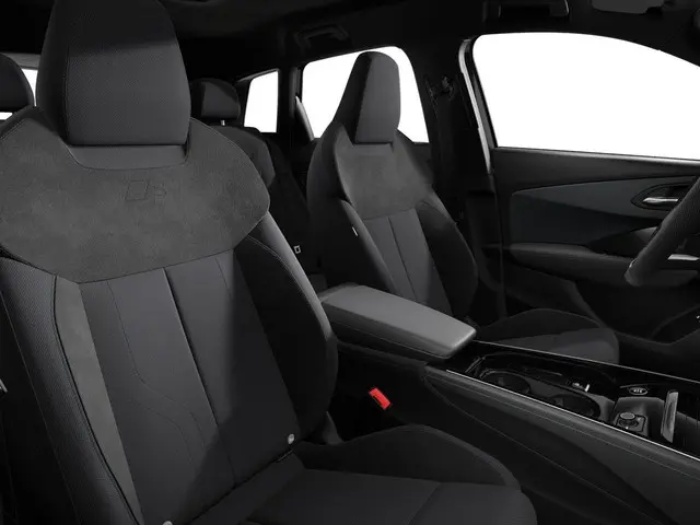 Audi Q3 1.5 TFSI e-hybrid S edition 272 PK 2026 Benzine 4