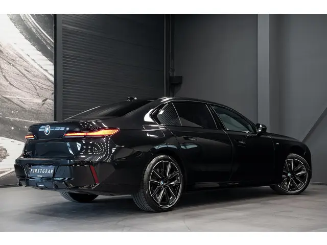 BMW 7 Serie 740d xDrive 2023 Diesel 18