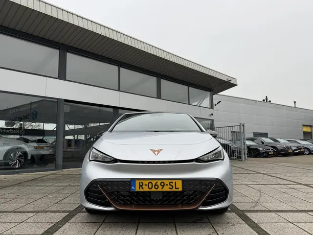 CUPRA Born Business 62 kWh 2022 Elektrisch 8