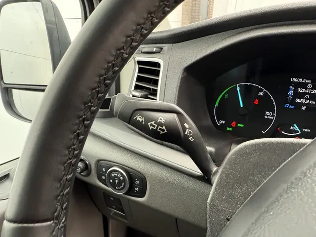 Ford E-Transit 75kWh 184PK 2023 Elektrisch 27