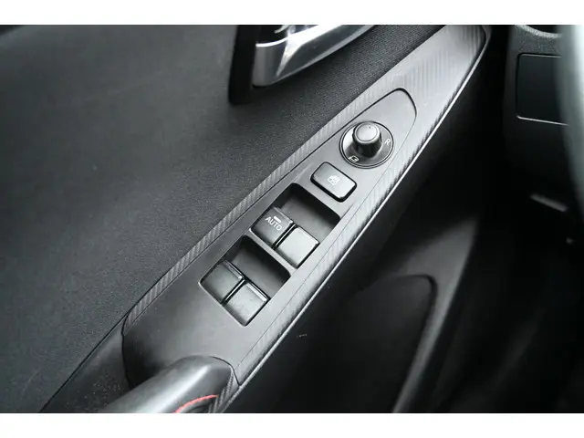 Mazda 2 Skyactiv-G 90 automaat GT-M 2017 Benzine 12