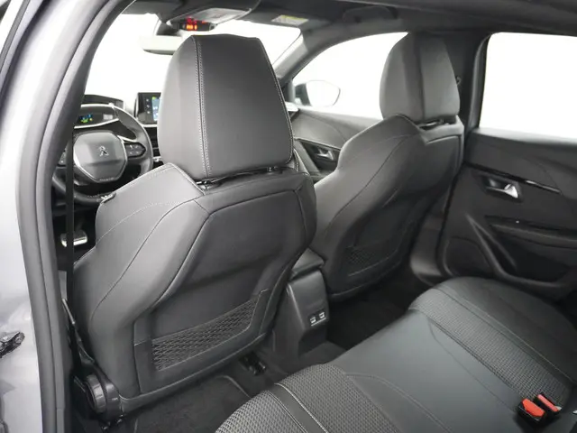 Peugeot e-208 EV GT Pack 50 kWh 2023 Elektrisch 18