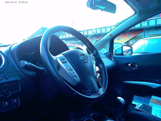 Nissan Note 1.2 DIG-S Tekna ( NAVI +Airco ) 2015 Benzine 10