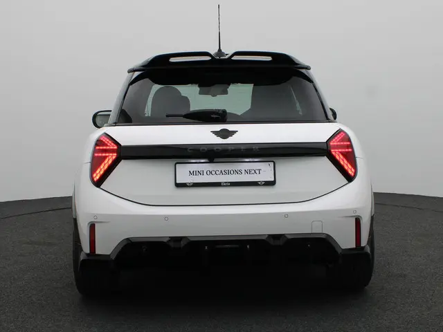 MINI 3-Deurs Cooper 2025 Benzine 5