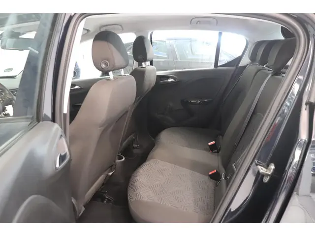 Opel Corsa 1.4 Favourite 2018 Benzine 8