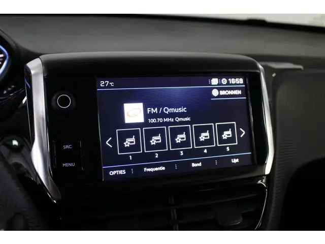 Peugeot 2008 1.2 PureTech Allure 110 PK. 2017 Benzine 21