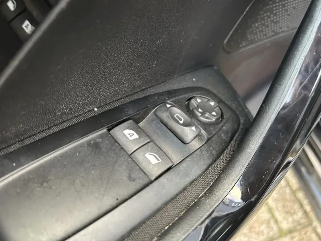 Peugeot 208 1.2 Airco en parkeerhulp 2018 Benzine 9