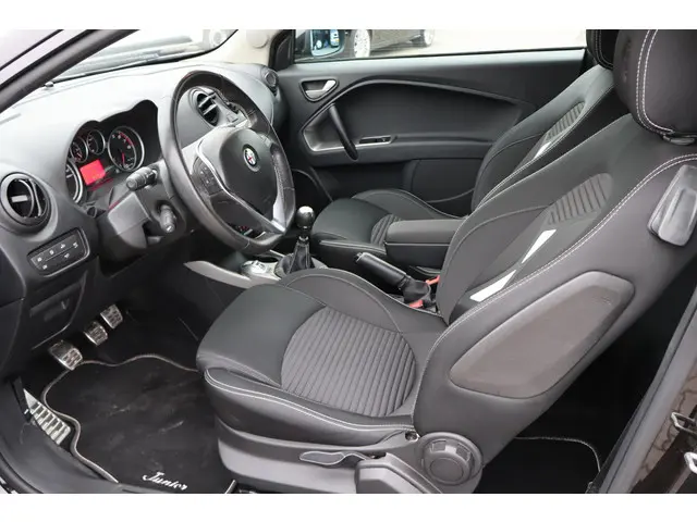 Alfa Romeo MiTo 0.9 TwinAir Junior (NIEUW APK) 2015 Benzine 6