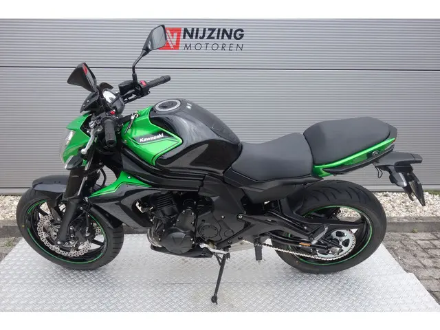 Kawasaki ER6-N ABS 2016 Benzine 15