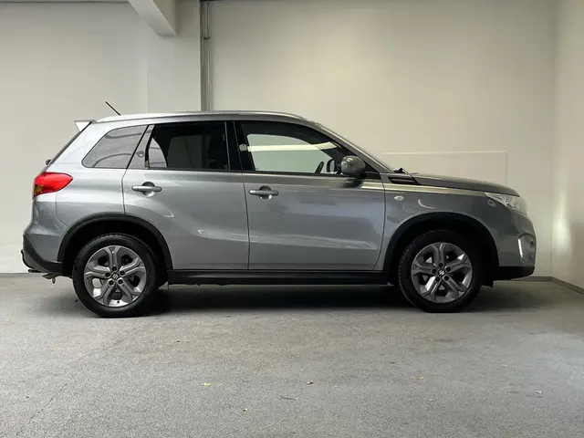 Suzuki Vitara 1.6 Exclusive 2015 Benzine 10