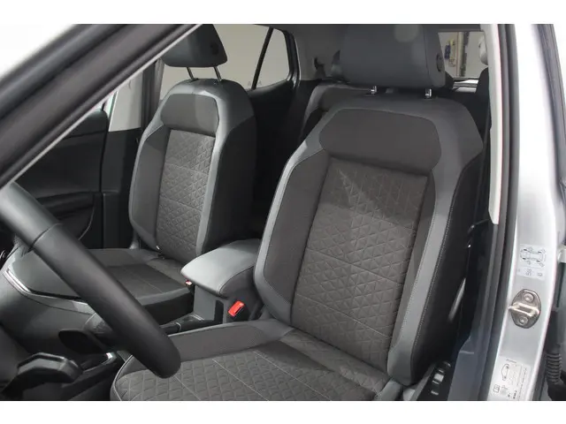 Volkswagen T-Cross 1.0 TSI 110pk DSG Style 2021 Benzine 12