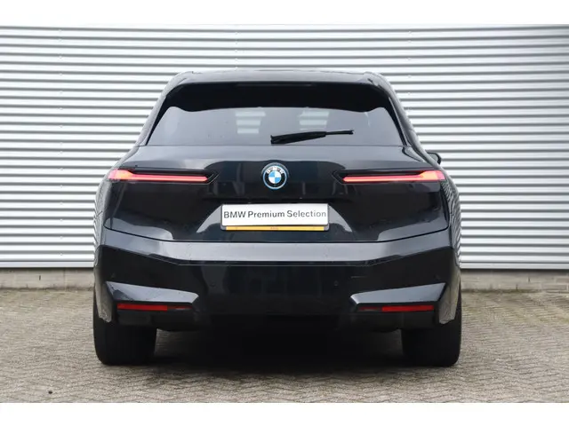BMW iX xDrive40 2023 Elektrisch 4