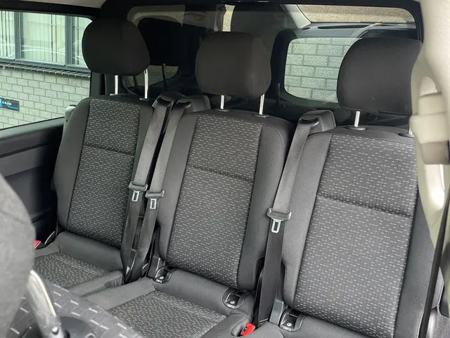 Mercedes-Benz Vito 114 CDI Lang DC Comfort 2020 Diesel 30