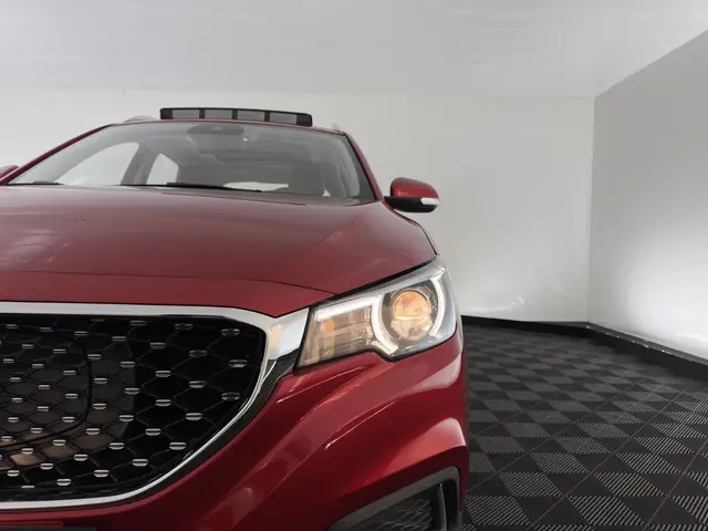 MG ZS EV Luxury 45 kWh [3-Fase] {SOH-100%} 2019 Elektrisch 24