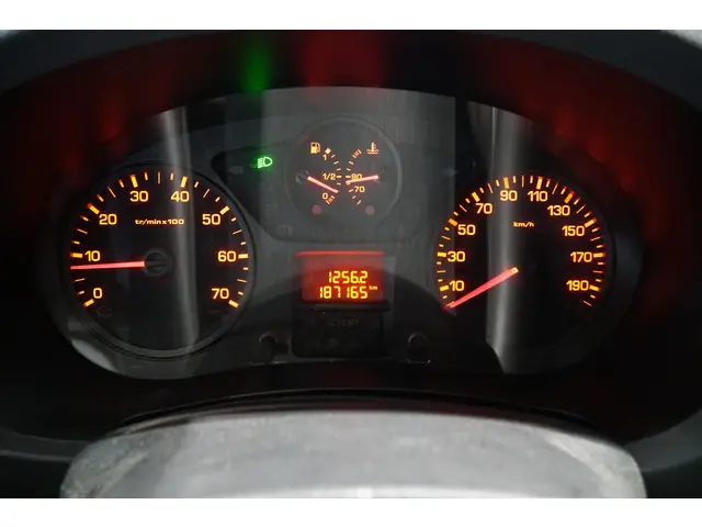 Peugeot Partner 120 1.6 e-HDI L1 XT Profit + 2014 Diesel 19