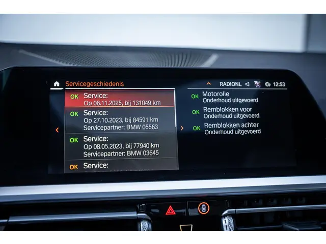 BMW 3 Serie 330i M-Sport 2019 Benzine 33