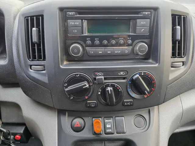 Nissan NV200 1.6 2013 Benzine 12