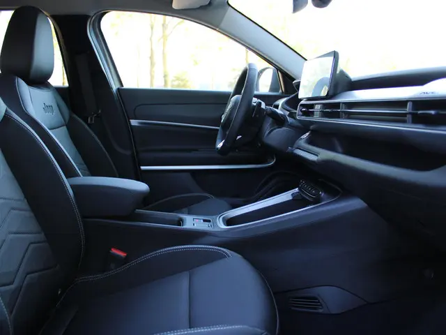 Jeep Avenger 1.2 e-Hybrid Summit 2026 Hybride Benzine 6