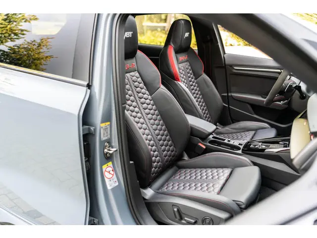 Audi RS3 2.5 TFSI RS 3 quattro 2023 Benzine 48