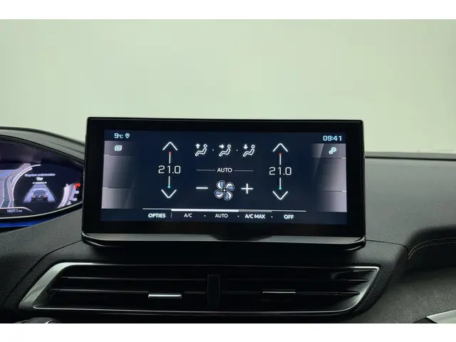 Peugeot 3008 1.2T 130pk GT 2024 Benzine 21